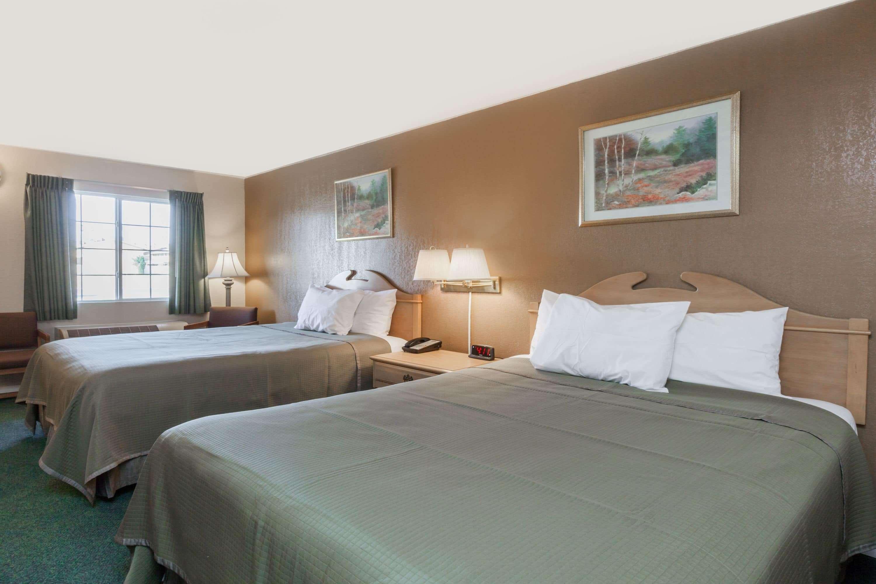 Howard Johnson By Wyndham Bakersfield Esterno foto